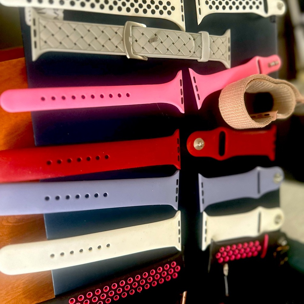 ✨ Set of 10 Apple Watch Bands – Various Colors & Styles